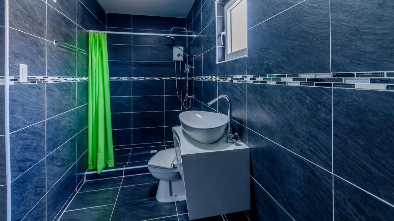 Omira Apartment Suites 빌렘스타트 외부 사진