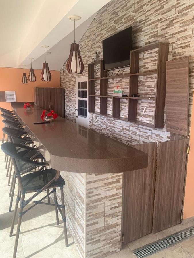 Omira Apartment Suites 빌렘스타트 외부 사진