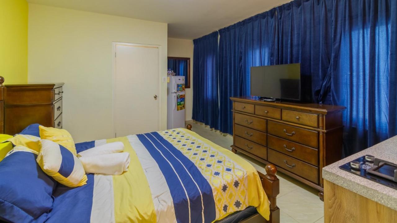 Omira Apartment Suites 빌렘스타트 외부 사진