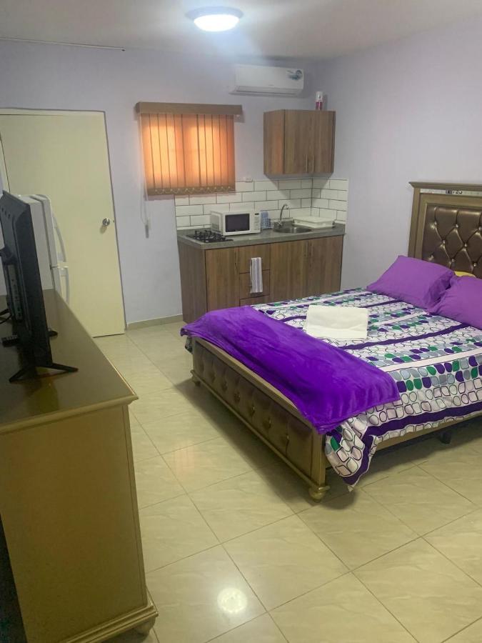 Omira Apartment Suites 빌렘스타트 외부 사진