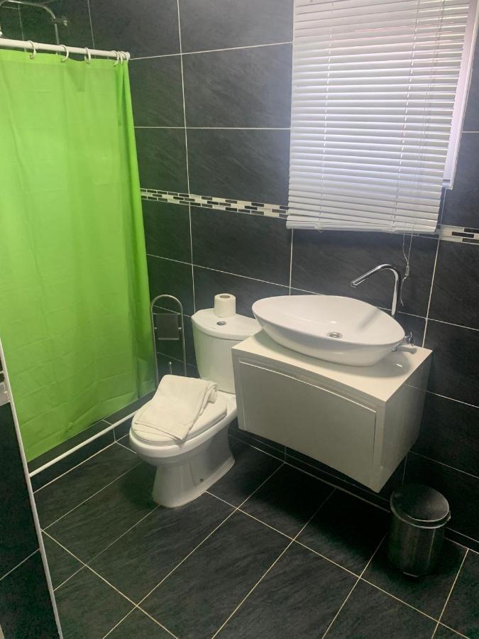 Omira Apartment Suites 빌렘스타트 외부 사진